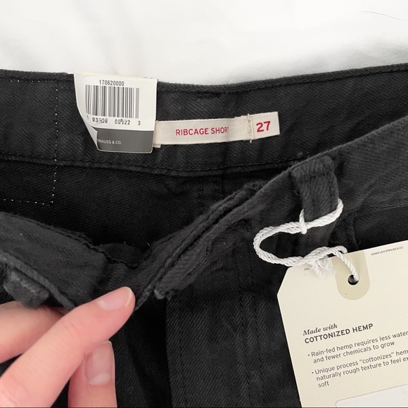 [SOLD] Levi’s WellThread Ribcage Shorts - Picture 5 of 8